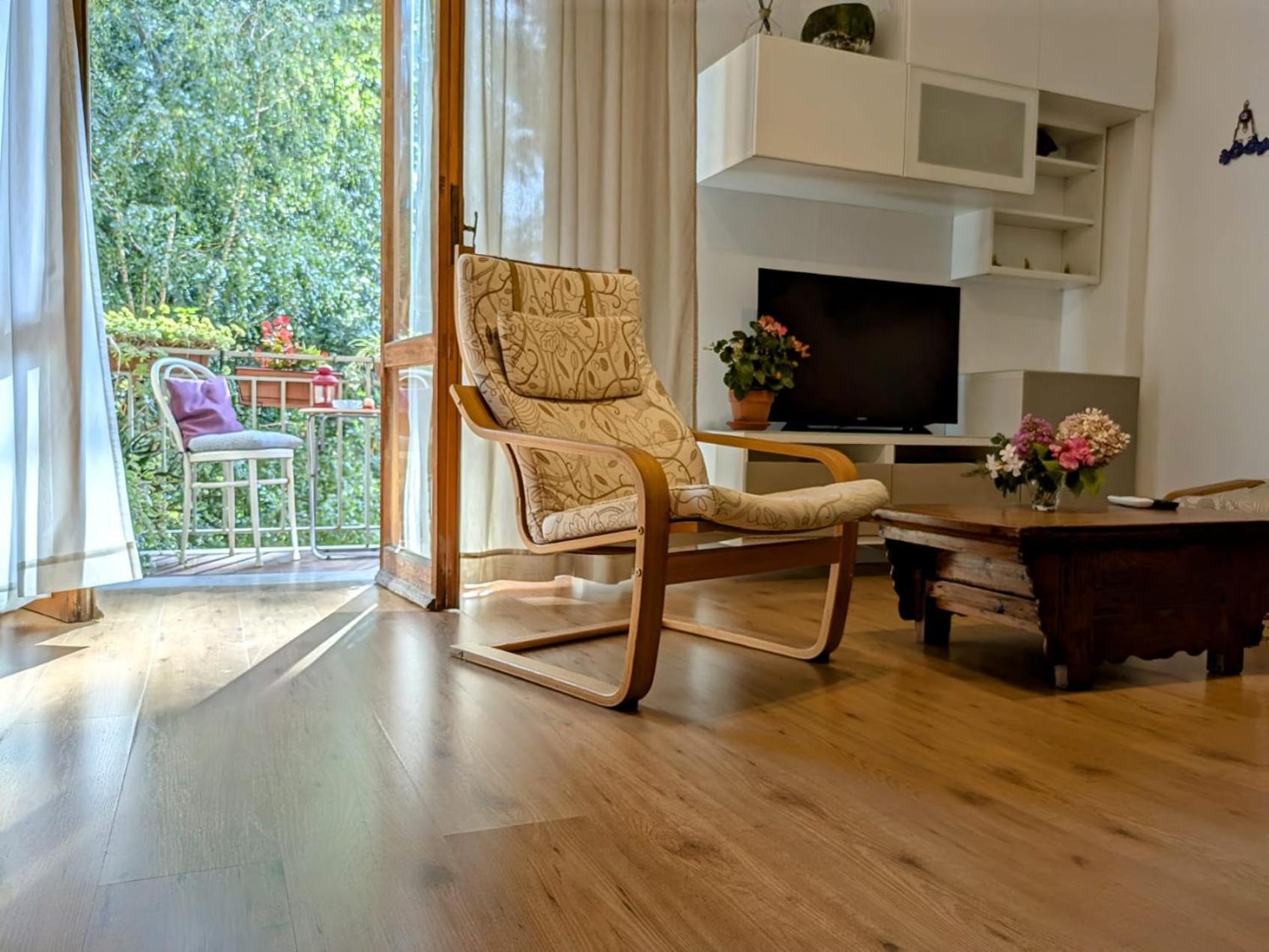 Appartamento Viale Puccini - Free Gated Parking - 3 Minutes From Center Lucca Exterior photo